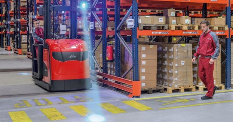 提升安全水平：叉車司機(jī)行為識(shí)別系統(tǒng)在工業(yè)場景中的應(yīng)用